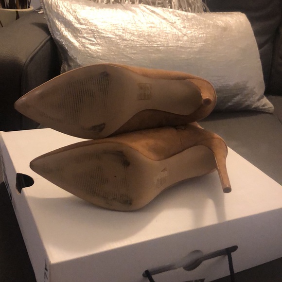 ALDO stiletto Booties (tan) size 8 women’s - Picture 6 of 10